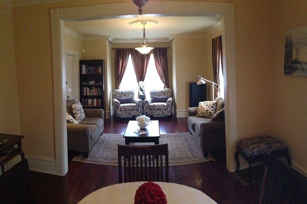 B&B Hillhouse Lac-Brome Exterior photo